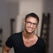 is marti pellow married